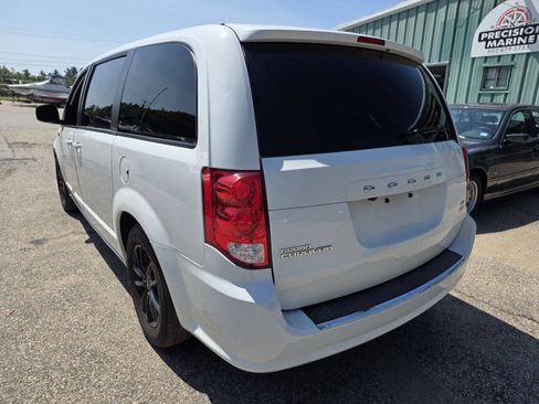 Used 2019 Dodge Grand Caravan GT FWD image 11