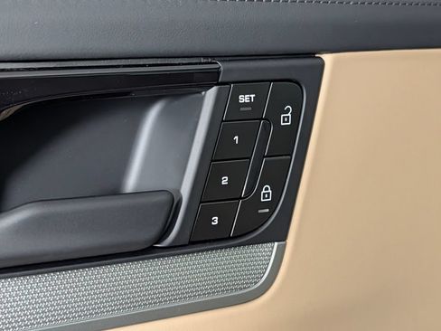 New 2026 Porsche Cayenne Coupe AWD/4WD image 25