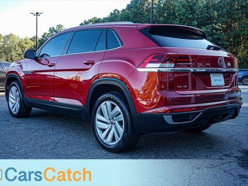 Used 2020 Volkswagen Atlas Cross Sport SE w/ Towing Package image 13