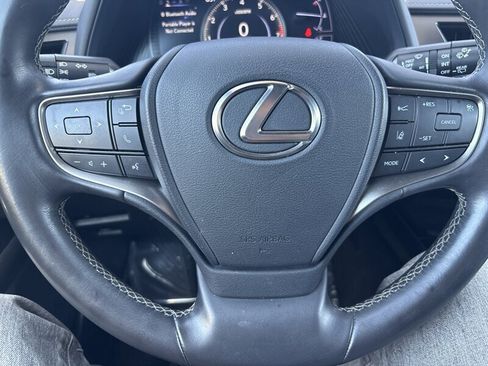 Used 2020 Lexus UX 200 w/ Accessory Package FWD image 43