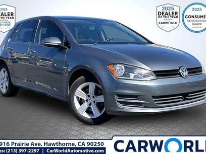 Used 2017 Volkswagen Golf SE