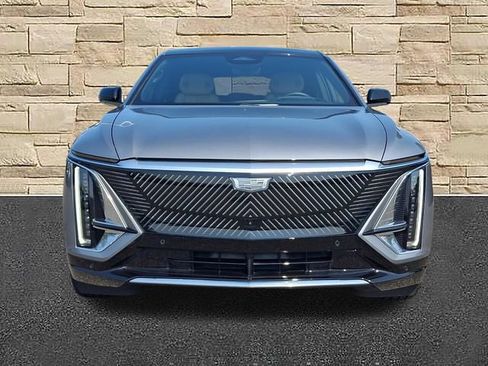 Certified 2026 Cadillac Lyriq Signature Luxury w/ Nappa Leather Package AWD/4WD image 5