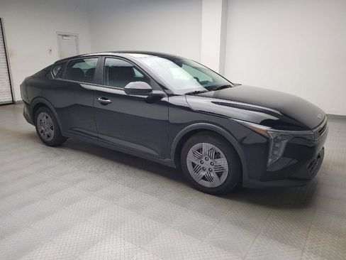 Used 2025 Kia K4 FWD image 11