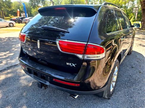 Used 2014 Lincoln MKX FWD w/ Equipment Group 101A image 9