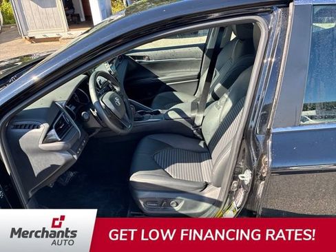 Used 2024 Toyota Camry SE FWD image 10