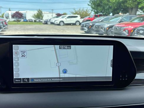 Used 2025 Hyundai Palisade Calligraphy image 9