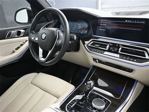 Used 2019 BMW X5 xDrive40i w/ Luxury Seating Package image 18