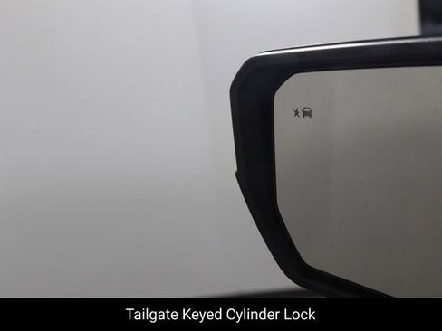 Used 2023 Chevrolet Colorado Trail Boss w/ Technology Package image 29