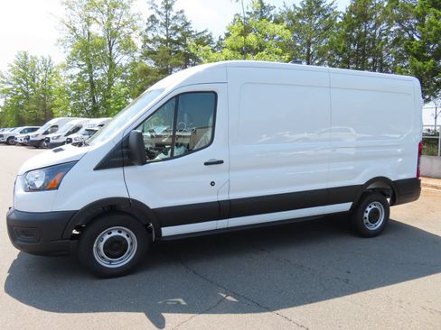 New 2026 Ford Transit 250 148 Medium Roof RWD image 3