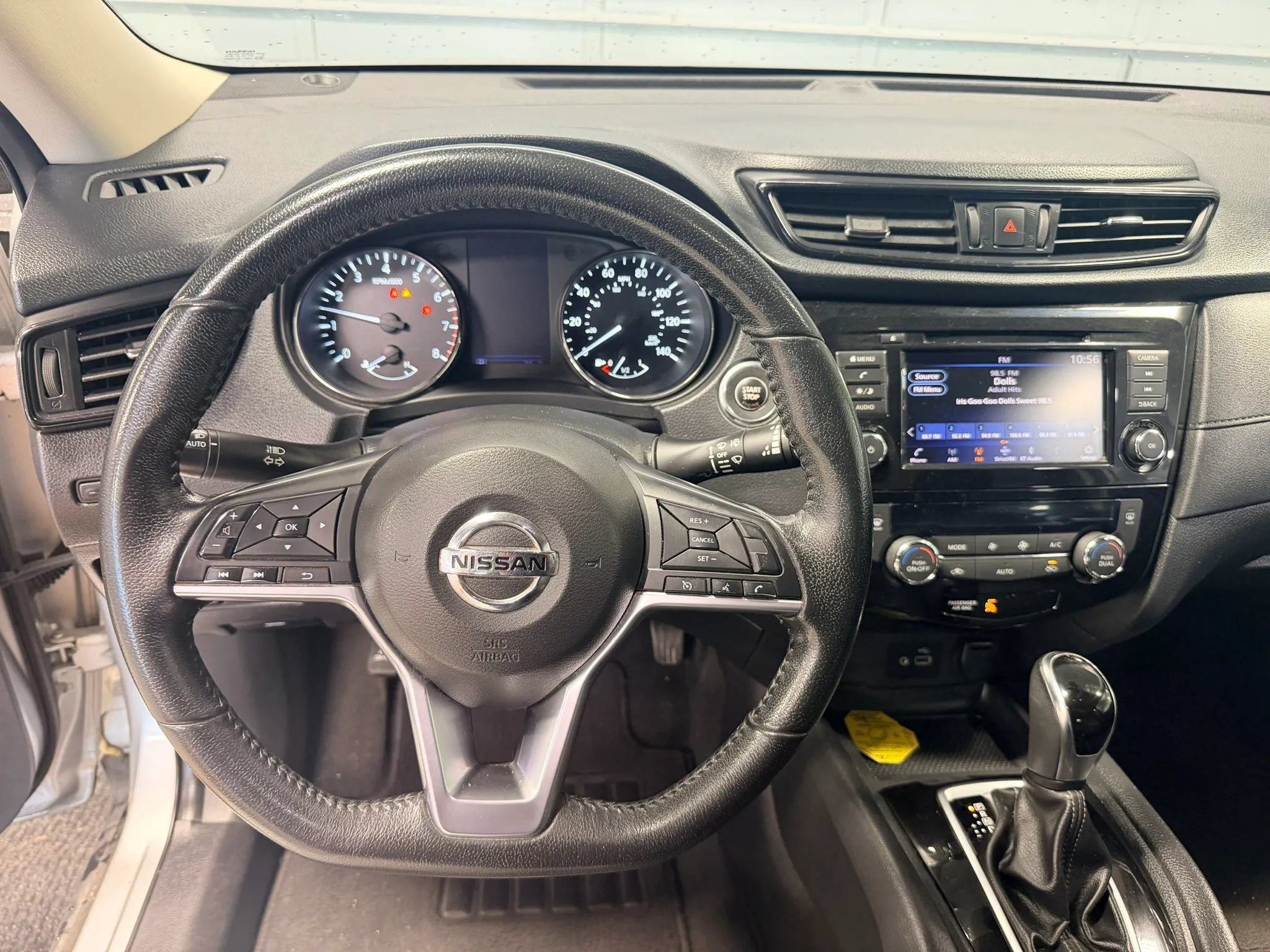 Used 2020 Nissan Rogue SV AWD/4WD image 8
