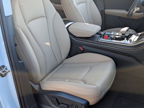 Used 2025 Audi Q7 3.0T Premium Plus image 23