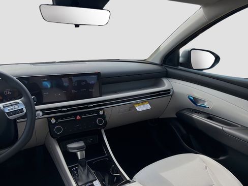 New 2026 Hyundai Tucson SEL FWD image 16