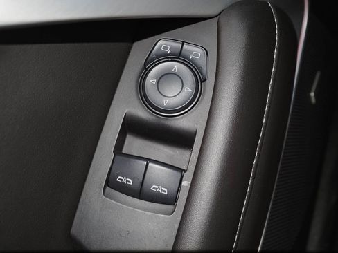 Used 2016 Chevrolet Camaro SS RWD image 26