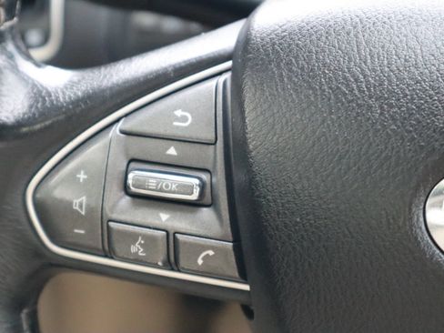 Used 2016 INFINITI Q50 3.0t Premium RWD image 26