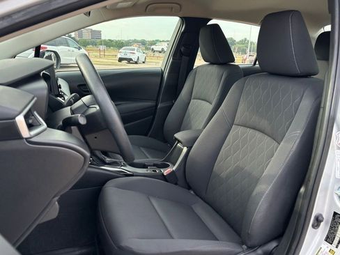 Used 2024 Toyota Corolla LE image 11