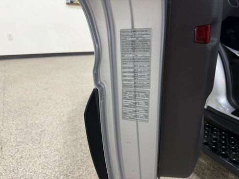 Used 2020 Ford Transit 250 Medium Roof image 58