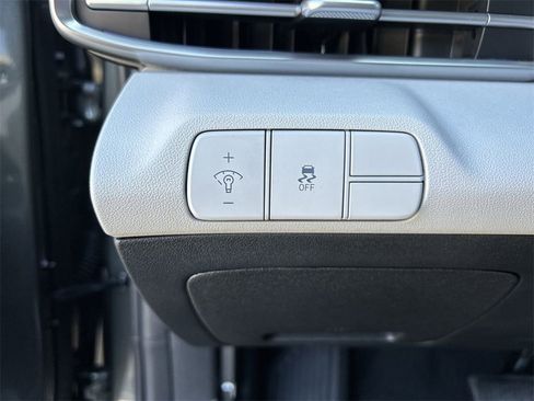 New 2025 Hyundai Elantra Limited image 26