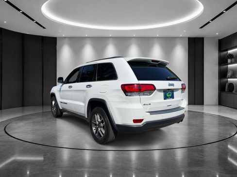 Used 2020 Jeep Grand Cherokee Limited w/ Luxury Group II AWD/4WD image 3