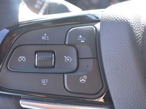 Used 2023 Buick Enclave Avenir w/ Avenir Technology Package FWD image 22