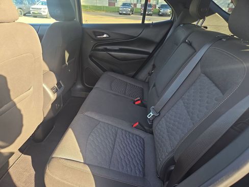 Used 2019 Chevrolet Equinox LT image 27