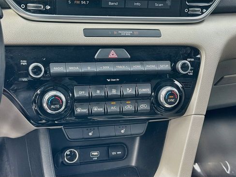 Certified 2021 Kia Sportage EX FWD image 15
