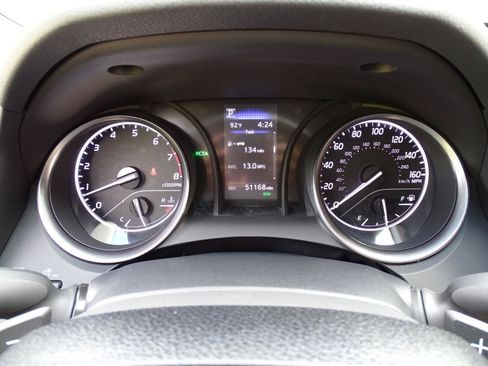 Used 2024 Toyota Camry SE FWD image 39