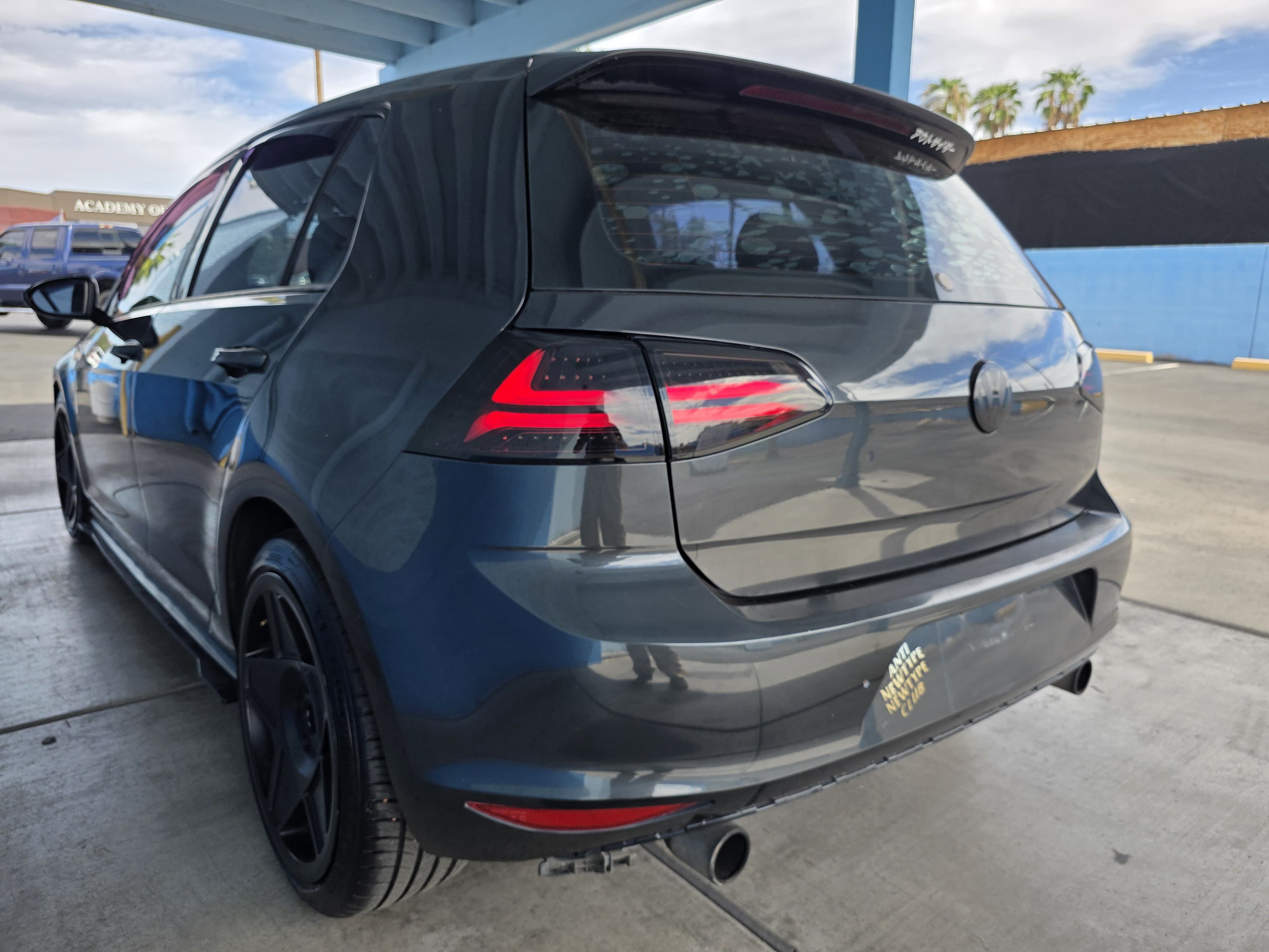 Used 2016 Volkswagen GTI S FWD image 4