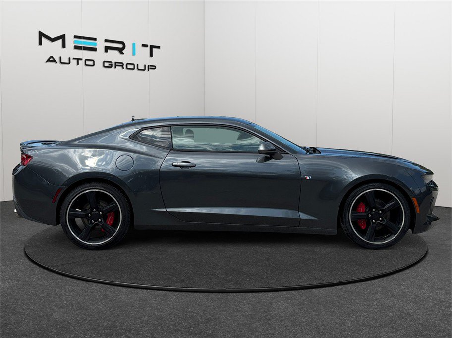 Used 2017 Chevrolet Camaro LT w/ RS Package RWD image 10