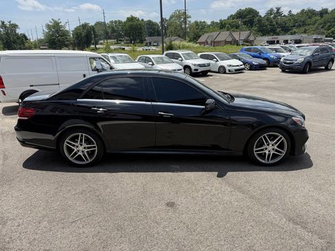 Used 2016 Mercedes-Benz E 350 4MATIC Sedan w/ Premium Package image 6