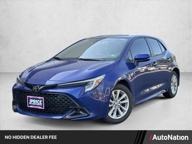 Used 2025 Toyota Corolla SE w/ SE Package FWD image 1