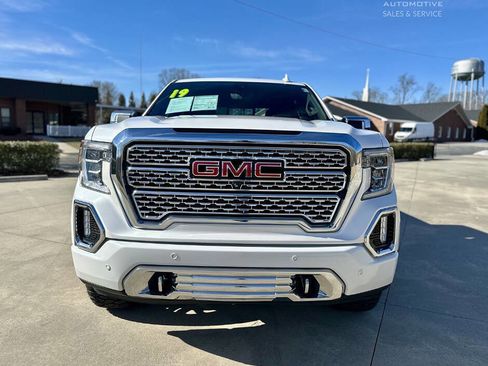 Used 2019 GMC Sierra 1500 Denali w/ Denali Ultimate Package image 3