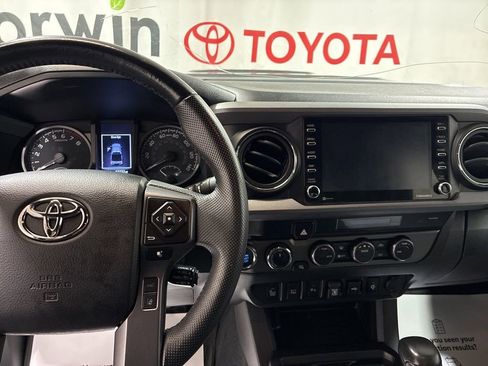 Used 2022 Toyota Tacoma TRD Sport w/ Technology Package image 26