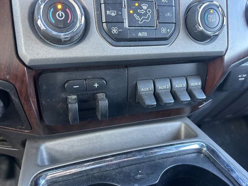 Used 2016 Ford F250 Lariat w/ Lariat Ultimate Package image 15