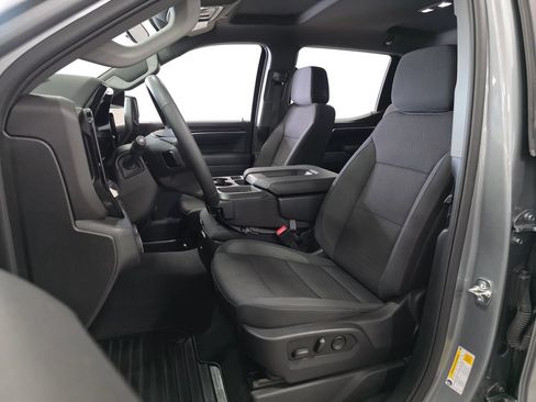 Used 2025 Chevrolet Silverado 1500 LT AWD/4WD image 9
