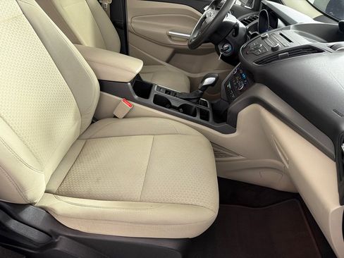 Used 2018 Ford Escape SE FWD image 23