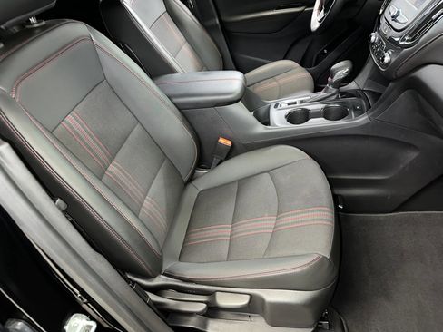 Certified 2023 Chevrolet Equinox RS image 32
