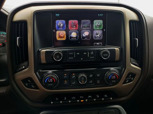 Used 2017 GMC Sierra 1500 Denali w/ Denali Ultimate Package AWD/4WD image 28