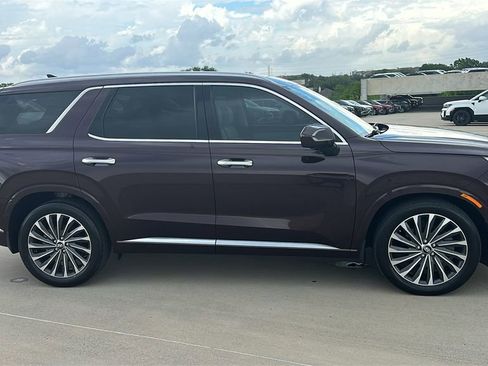 Used 2024 Hyundai Palisade Calligraphy FWD image 13