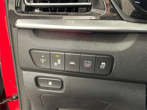 Used 2022 Kia Niro Touring Special Edition image 10