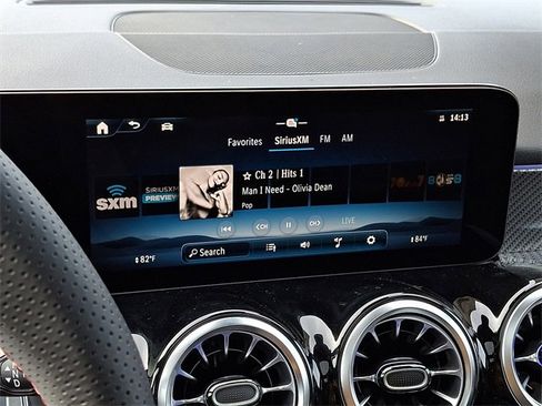 New 2026 Mercedes-Benz GLB 250 GLB 250 image 17