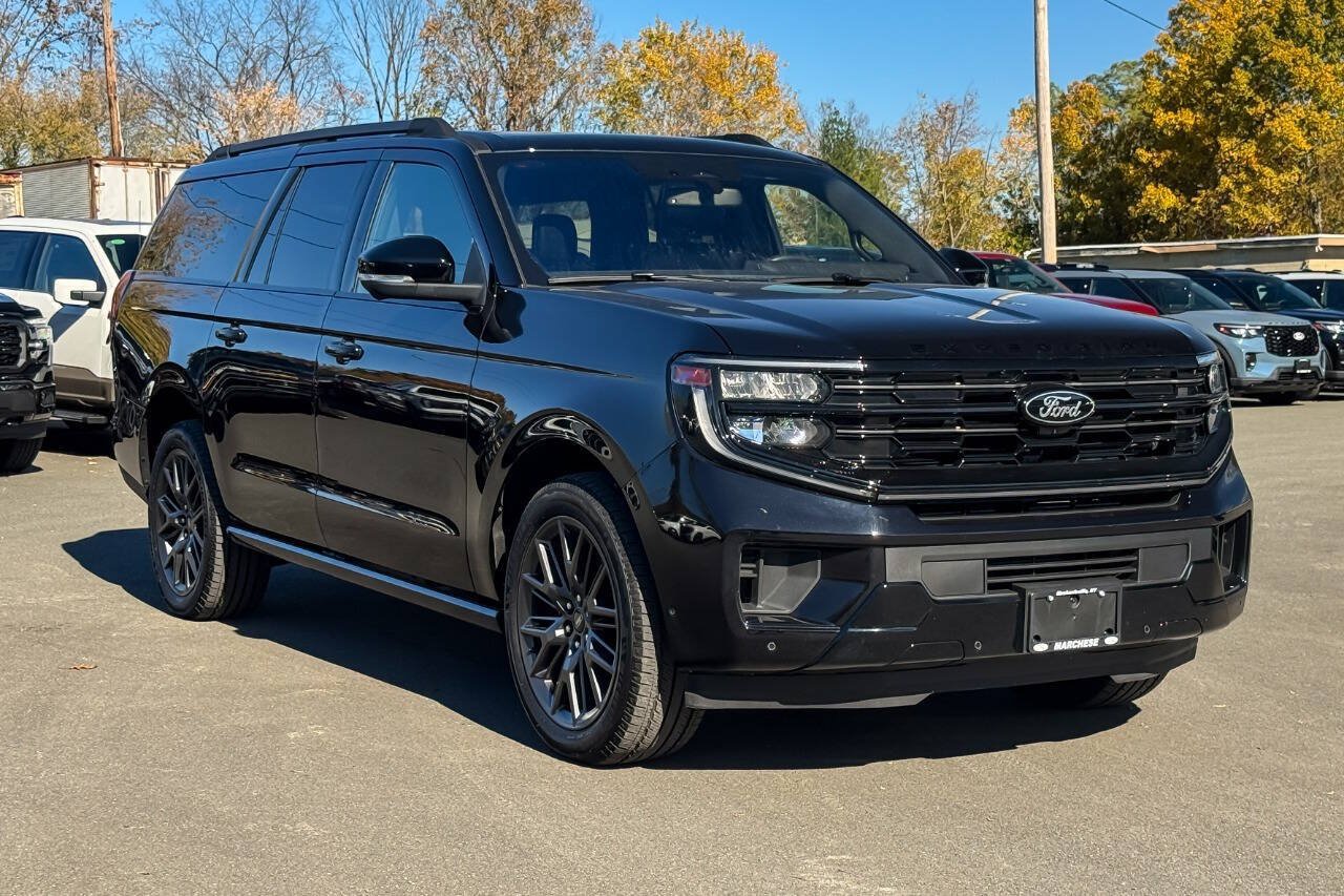Used 2025 Ford Expedition Max Platinum w/ Stealth Performance Package AWD/4WD image 1