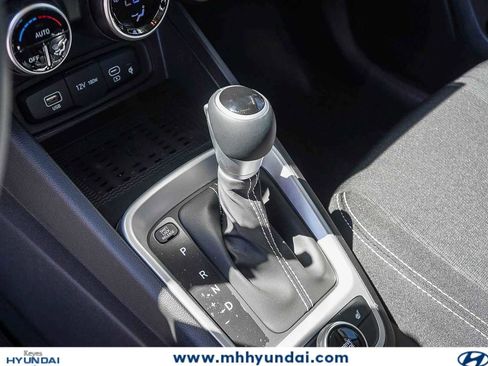 New 2026 Hyundai Venue SEL FWD image 23
