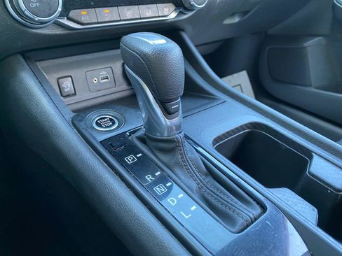 Used 2025 Nissan Sentra S FWD image 61