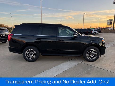 New 2025 Ford Expedition Active image 4