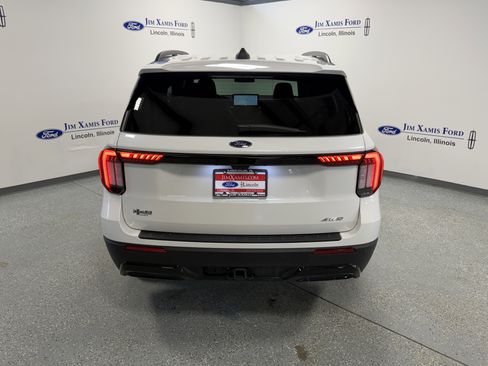 Used 2025 Ford Explorer ST-Line AWD/4WD image 33