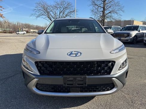 Certified 2023 Hyundai Kona Limited image 2