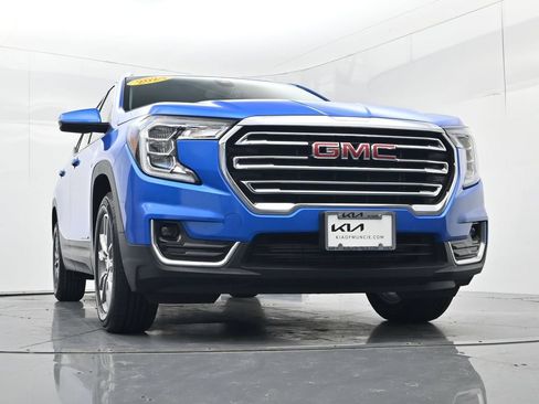 Used 2024 GMC Terrain SLT AWD/4WD image 43