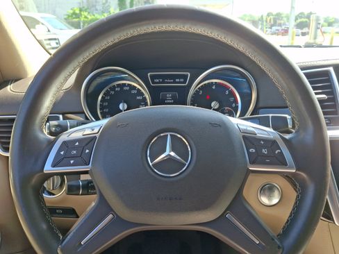 Used 2013 Mercedes-Benz GL 320 BlueTEC 4MATIC image 21