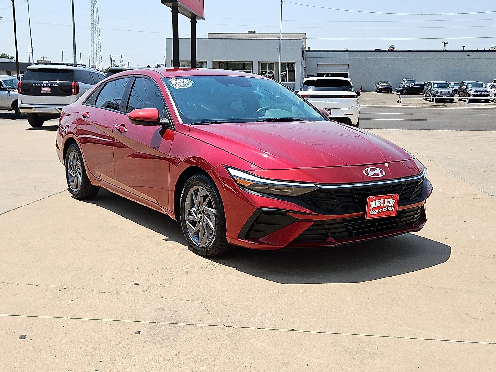 Used 2024 Hyundai Elantra SEL FWD image 4