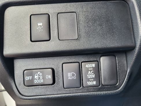 Used 2021 Toyota Tacoma TRD Off-Road image 22